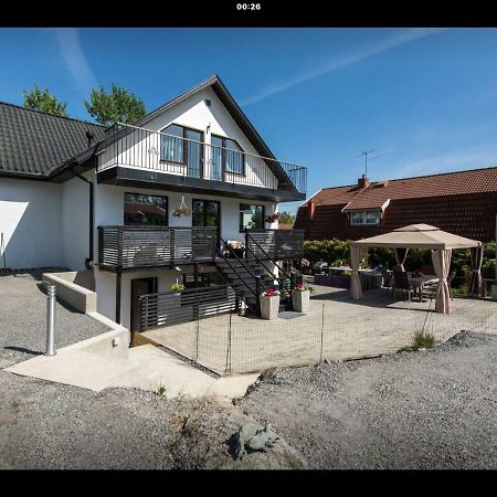 Lagenhet I Villa Pa Fornudden Tyreso Extérieur photo