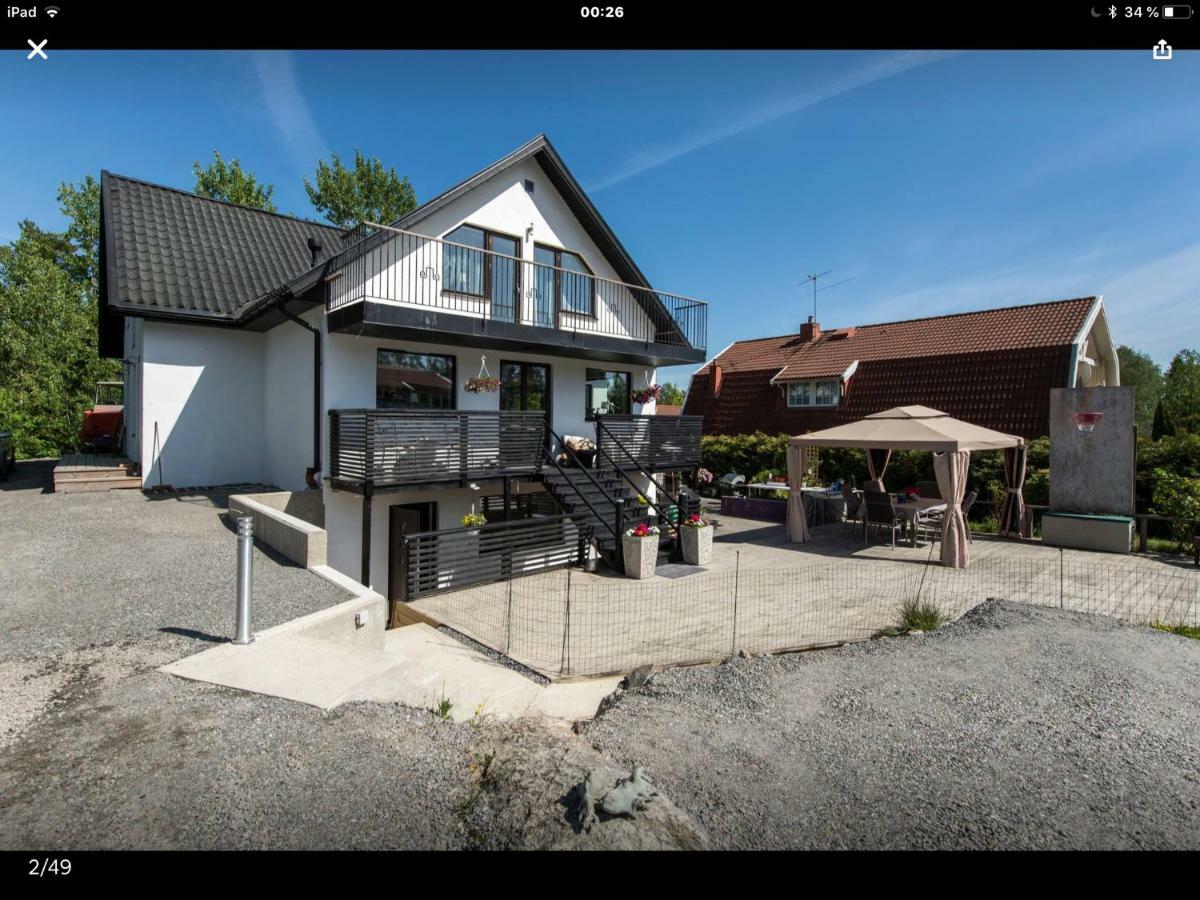 Lagenhet I Villa Pa Fornudden Tyreso Extérieur photo