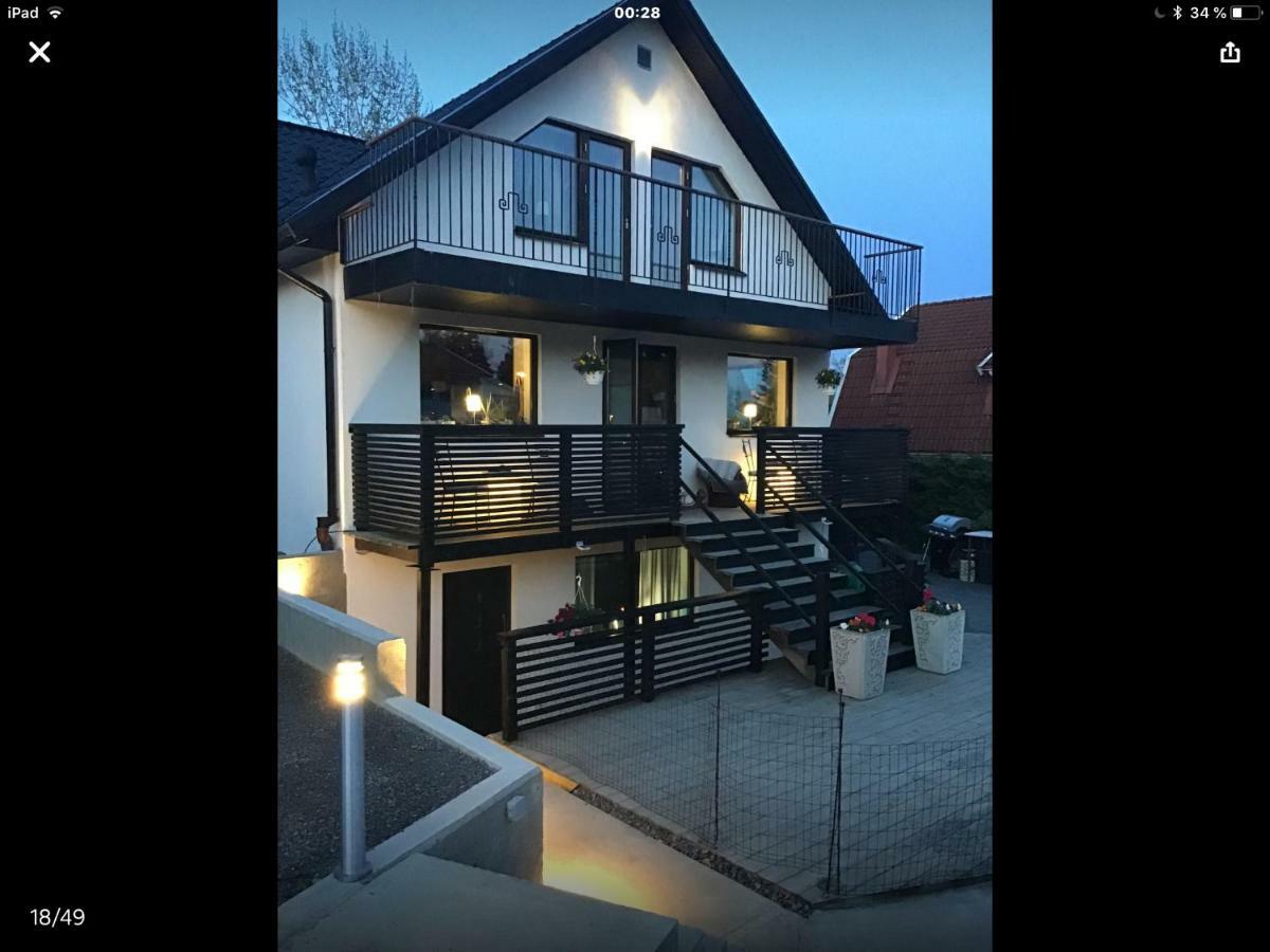 Lagenhet I Villa Pa Fornudden Tyreso Extérieur photo